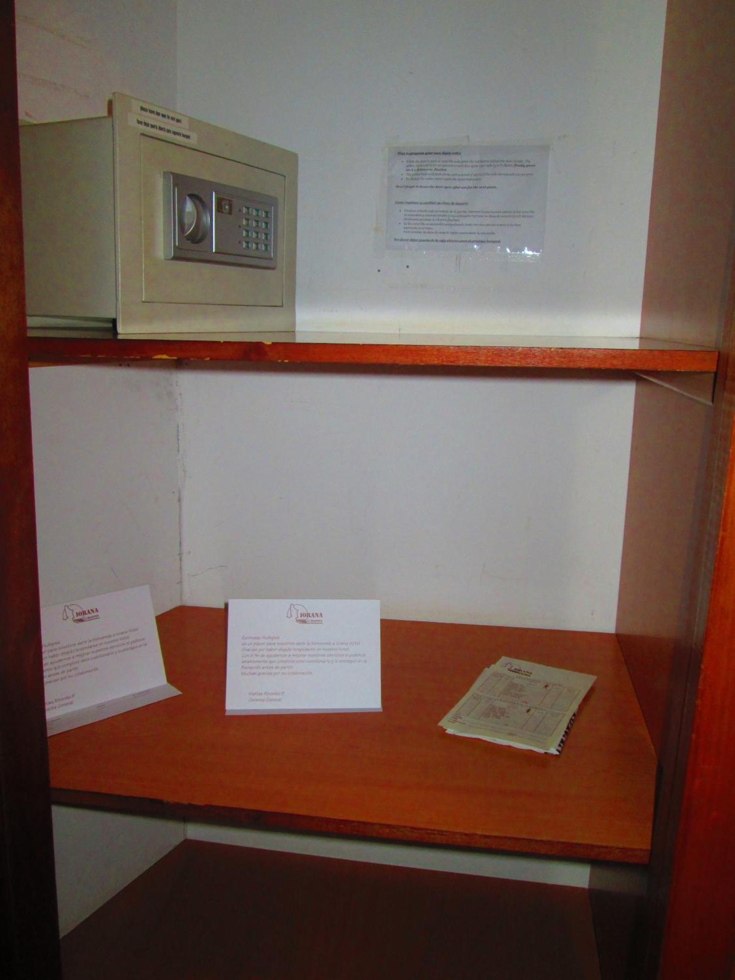 Iorana Isla De Pascua Hotel Hanga Roa Room photo