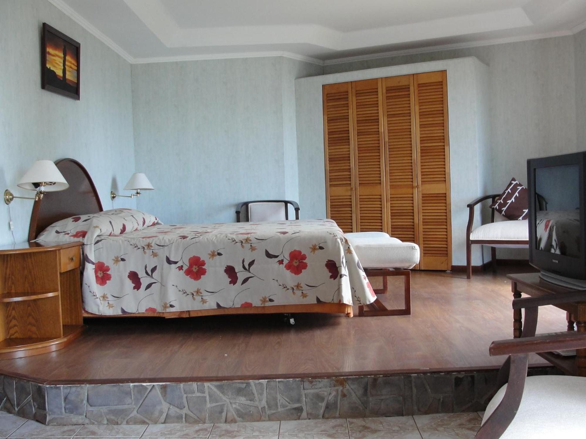 Iorana Isla De Pascua Hotel Hanga Roa Room photo