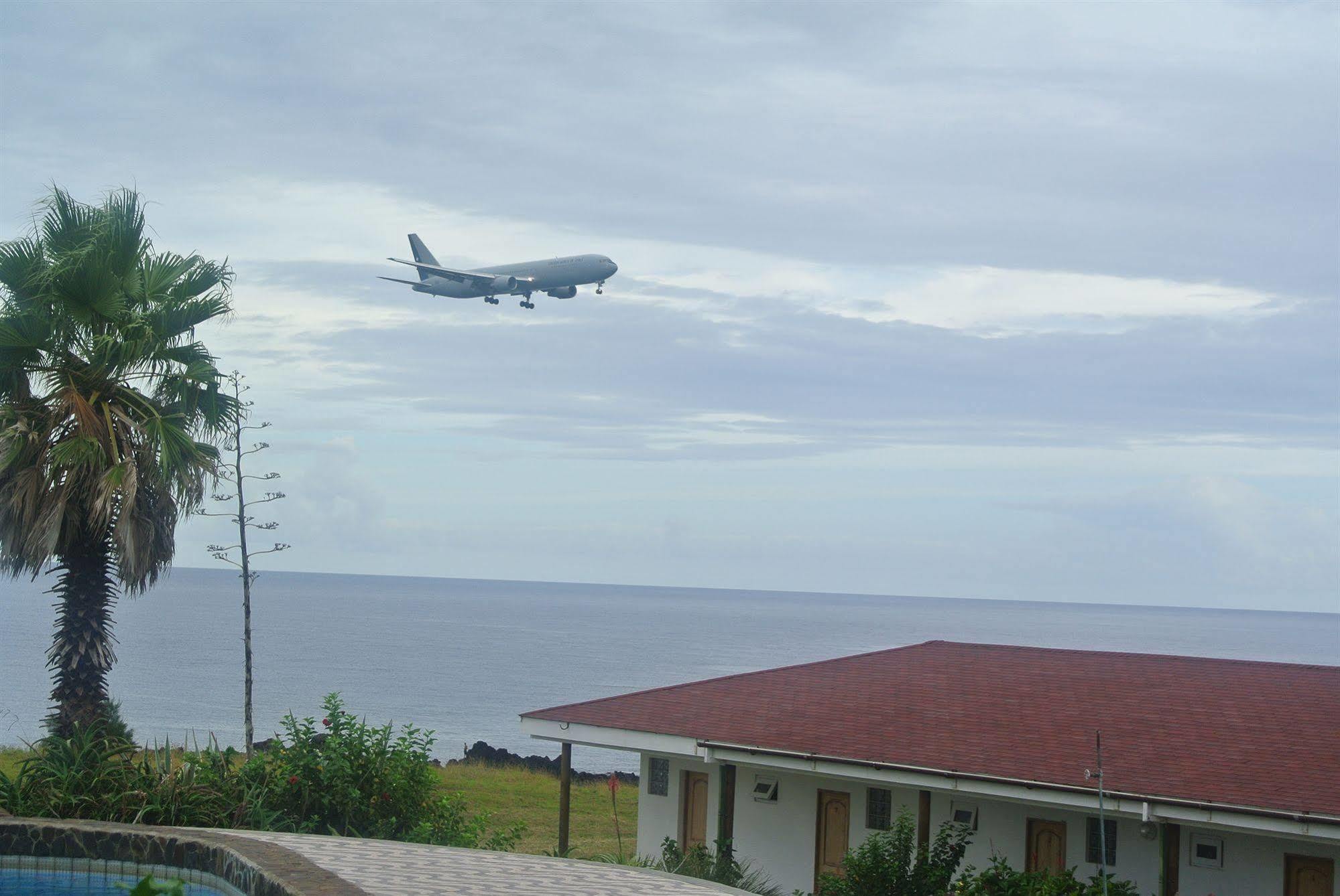 Iorana Isla De Pascua Hotel Hanga Roa Exterior photo
